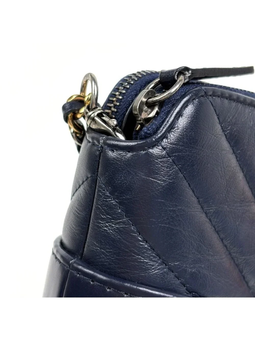 Chanel Shoulder Bag Gabrielle de Chanel Chain Clutch CC Logo V-stitch Leather